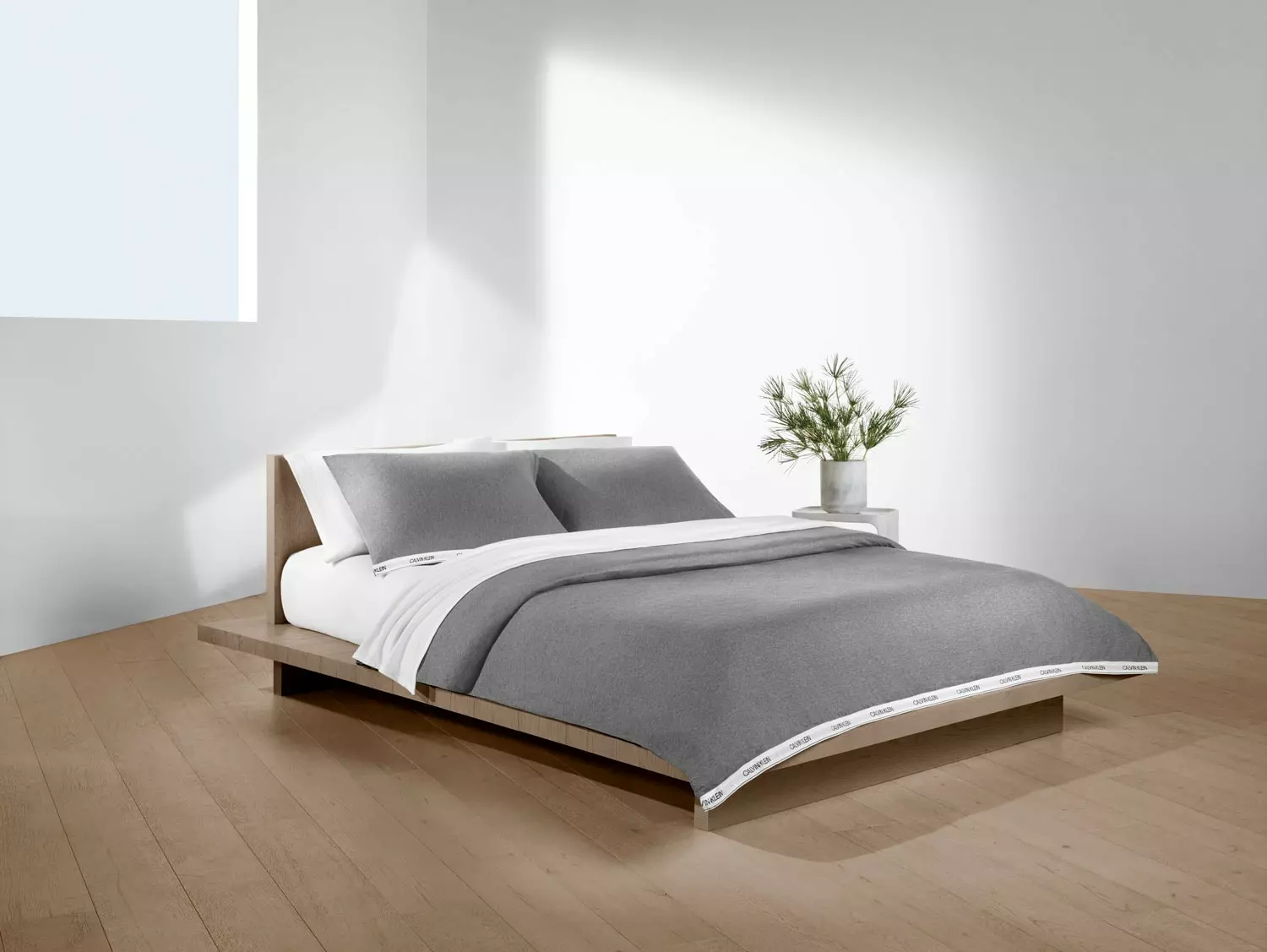 Calvin Klein Home Classic Logo Duvet 150x210 Cm, Heathered Grey - Image 3
