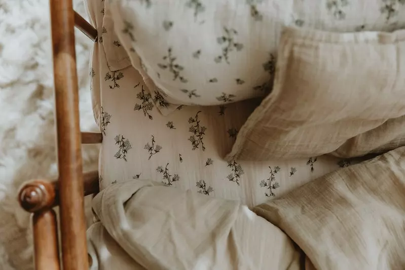 Garbo & Friends Bluebell Muslin Pussilakana, 240x220 Cm - Image 3